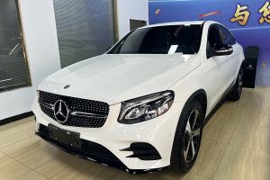 奔驰GLC 奔驰 改款 GLC 300 4MATIC 轿跑SUV