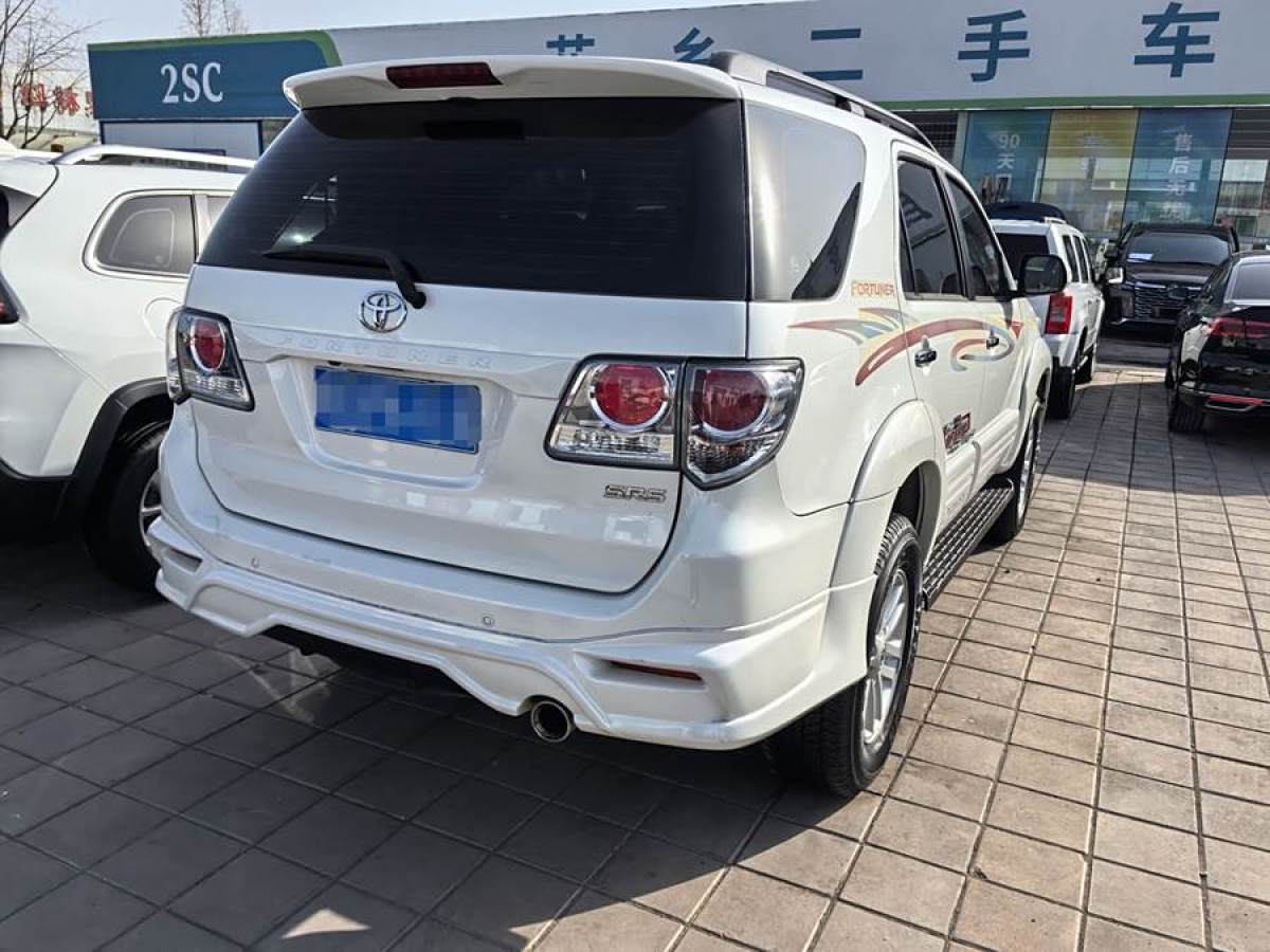 豐田 Fortuner  2015款 2.7L 標(biāo)準(zhǔn)版圖片