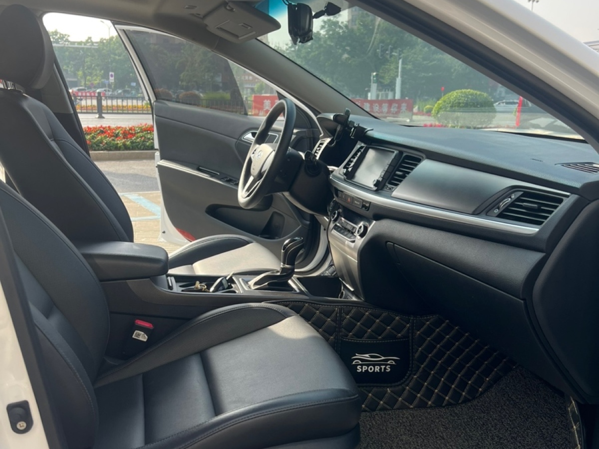 現(xiàn)代 名圖  2019款 1.8L 自動智能型GLS紀念款圖片