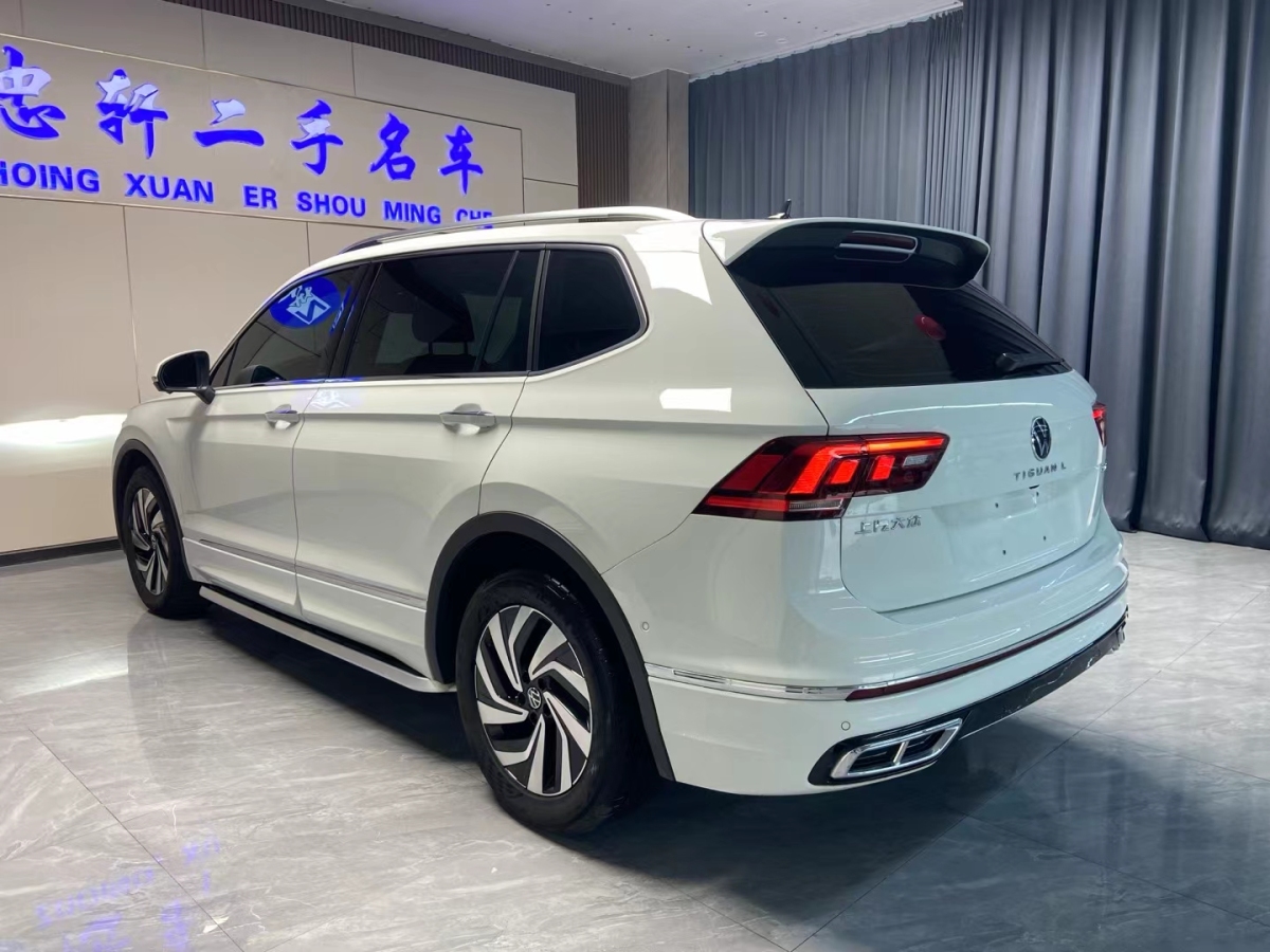 大眾 途觀L  2024款 330TSI 自動(dòng)兩驅(qū)R-Line越享版圖片