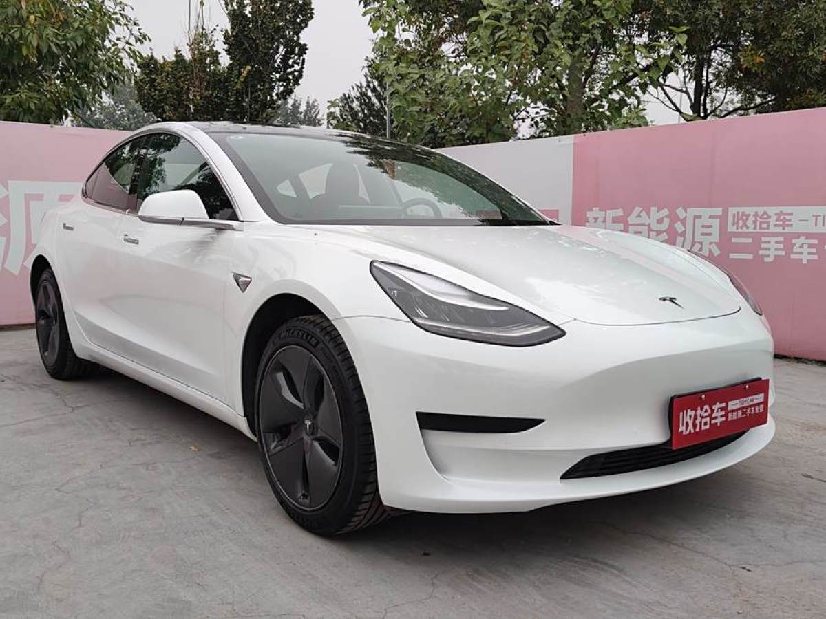 特斯拉 Model Y  2020款 改款 標(biāo)準(zhǔn)續(xù)航后驅(qū)升級版圖片