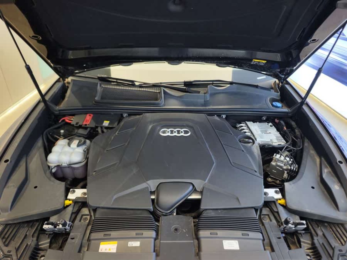 奧迪 奧迪Q8  2023款 55 TFSI 豪華動感型圖片