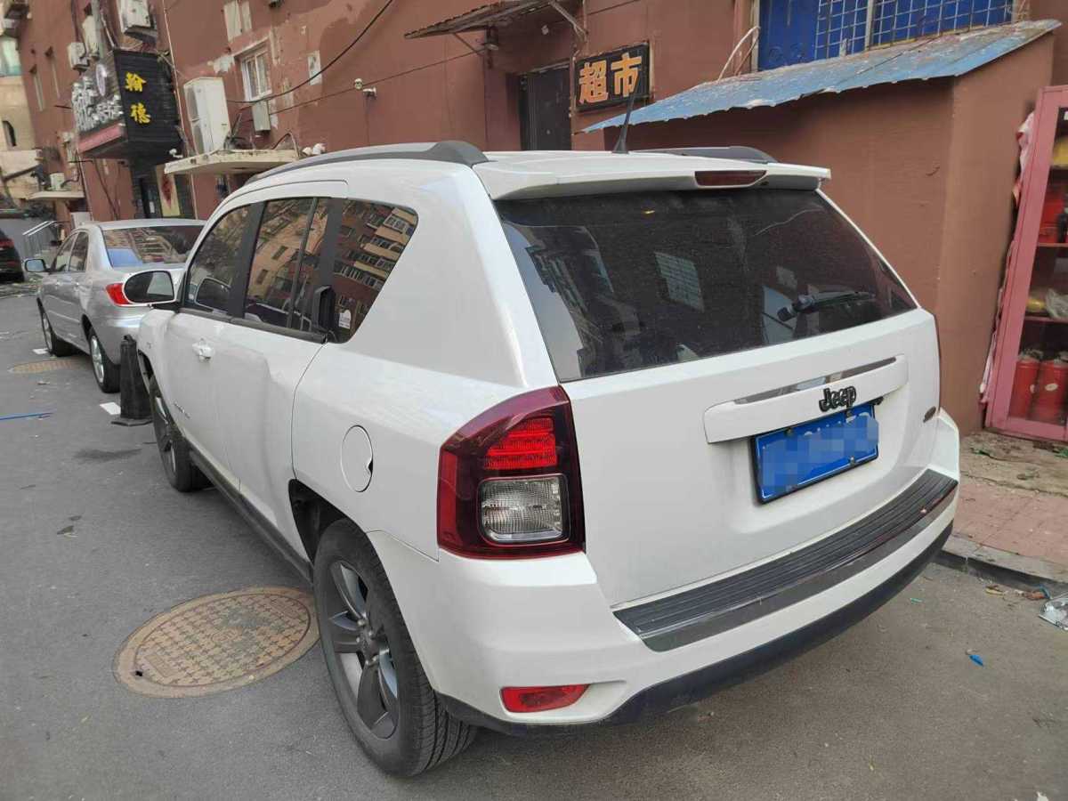 Jeep 指南者  2014款 改款 2.4L 四驅(qū)舒適版圖片