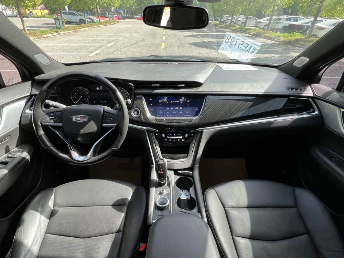 凱迪拉克 XT6  2020款 改款 28T 七座四驅(qū)領(lǐng)先型圖片