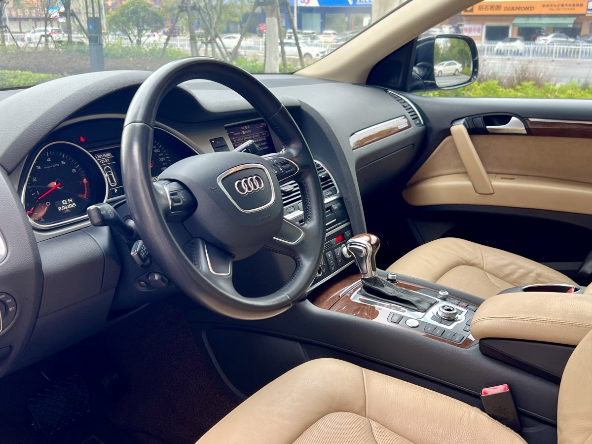 奧迪 奧迪Q7  2012款 3.0 TFSI 舒適型(200kW)圖片