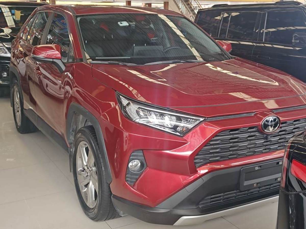 2020年1月豐田 RAV4榮放  2020款 2.0L CVT兩驅(qū)風尚版