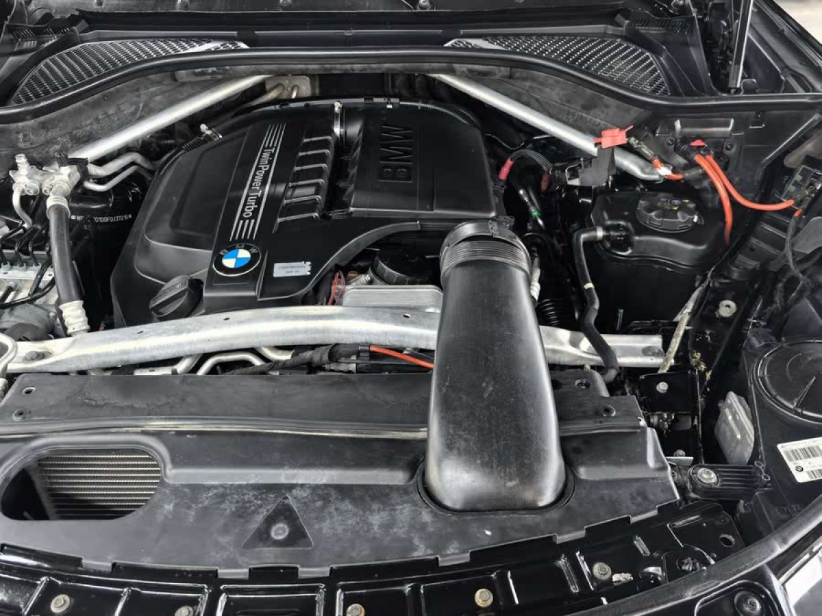 寶馬 寶馬X5  2014款 xDrive35i 領(lǐng)先型圖片