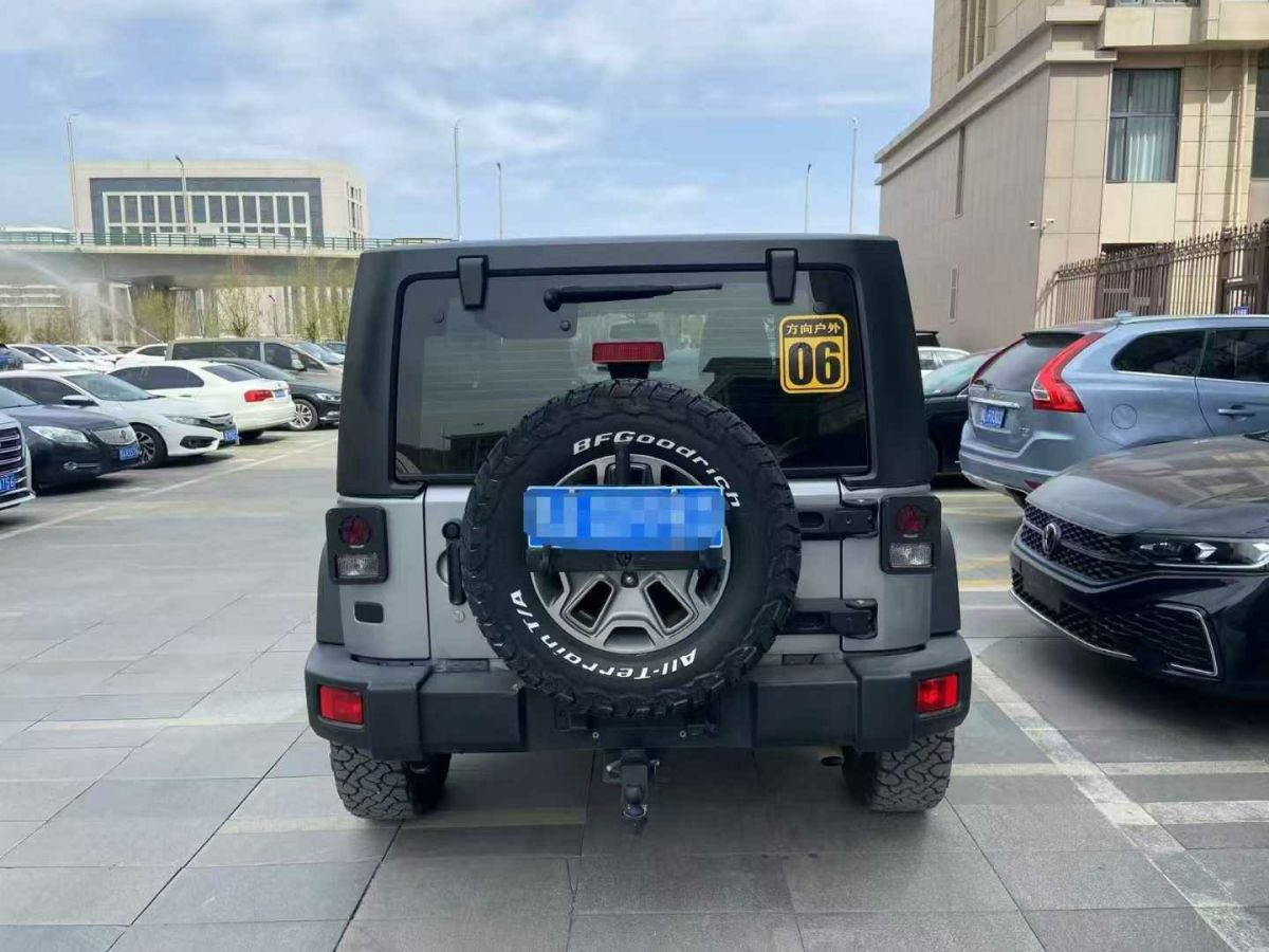 Jeep 牧馬人  2017款 2.8TD Sahara 四門舒享版圖片