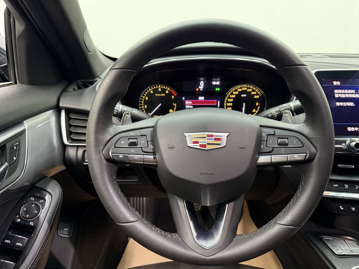 凱迪拉克 CT5  2021款 28T 領(lǐng)先運(yùn)動(dòng)型圖片