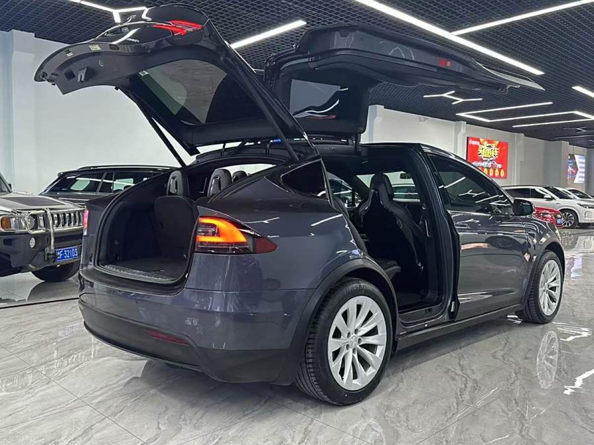 特斯拉 Model X  2016款 Model X 90D圖片