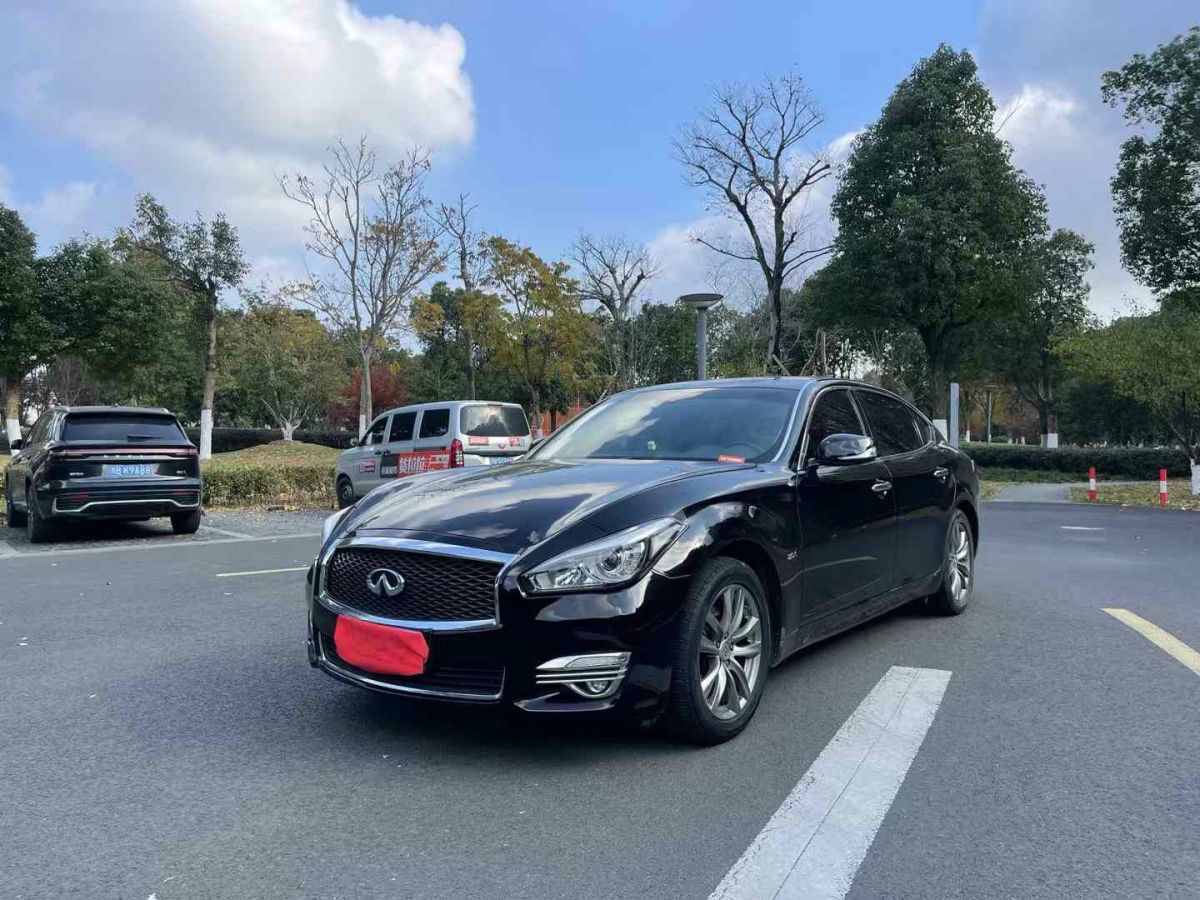 英菲尼迪 Q70  2019款 Q70L 2.0T 奢華版圖片