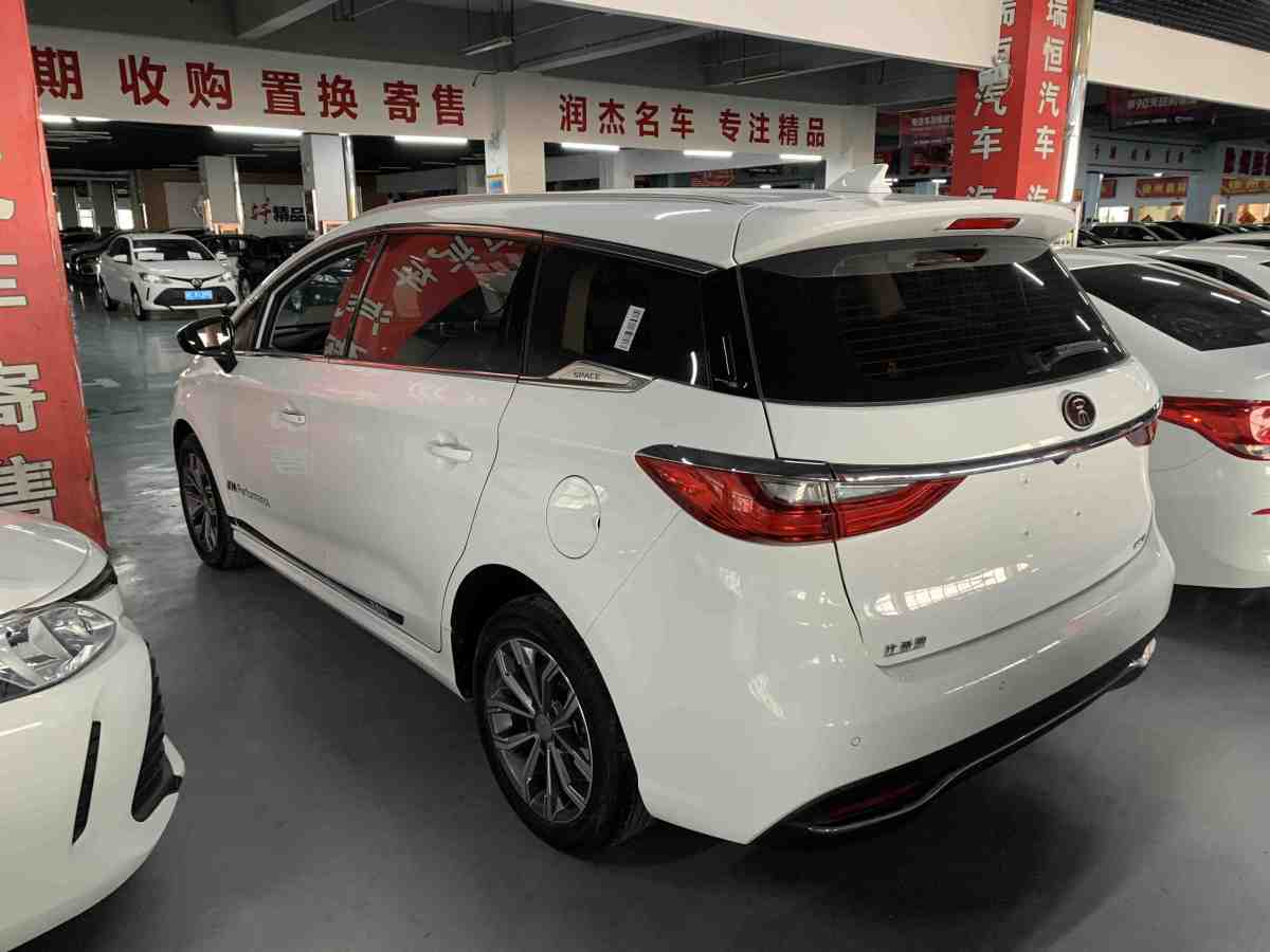 比亚迪 宋max 2019款 1.5t 自动智联睿逸天窗型 6座 国v图片