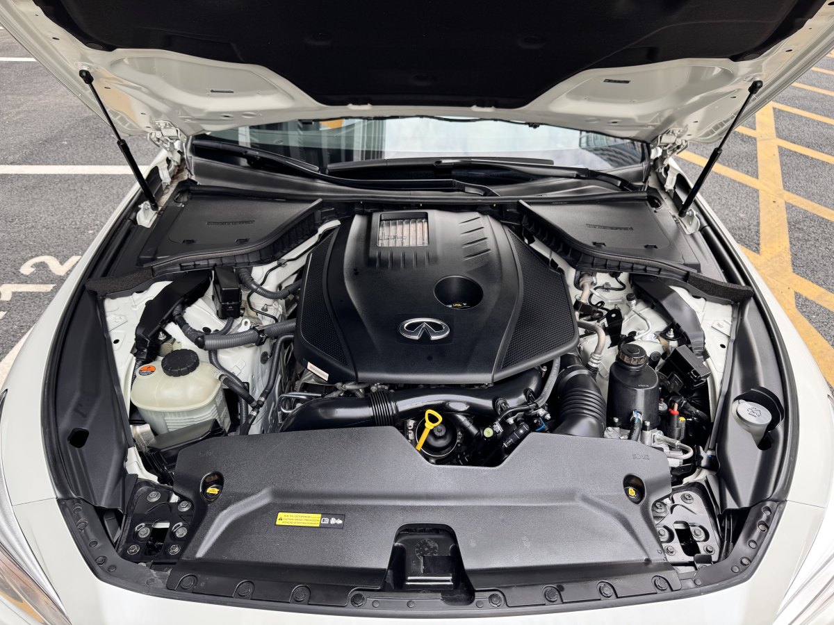 英菲尼迪 Q50L  2021款 2.0T 舒適版圖片