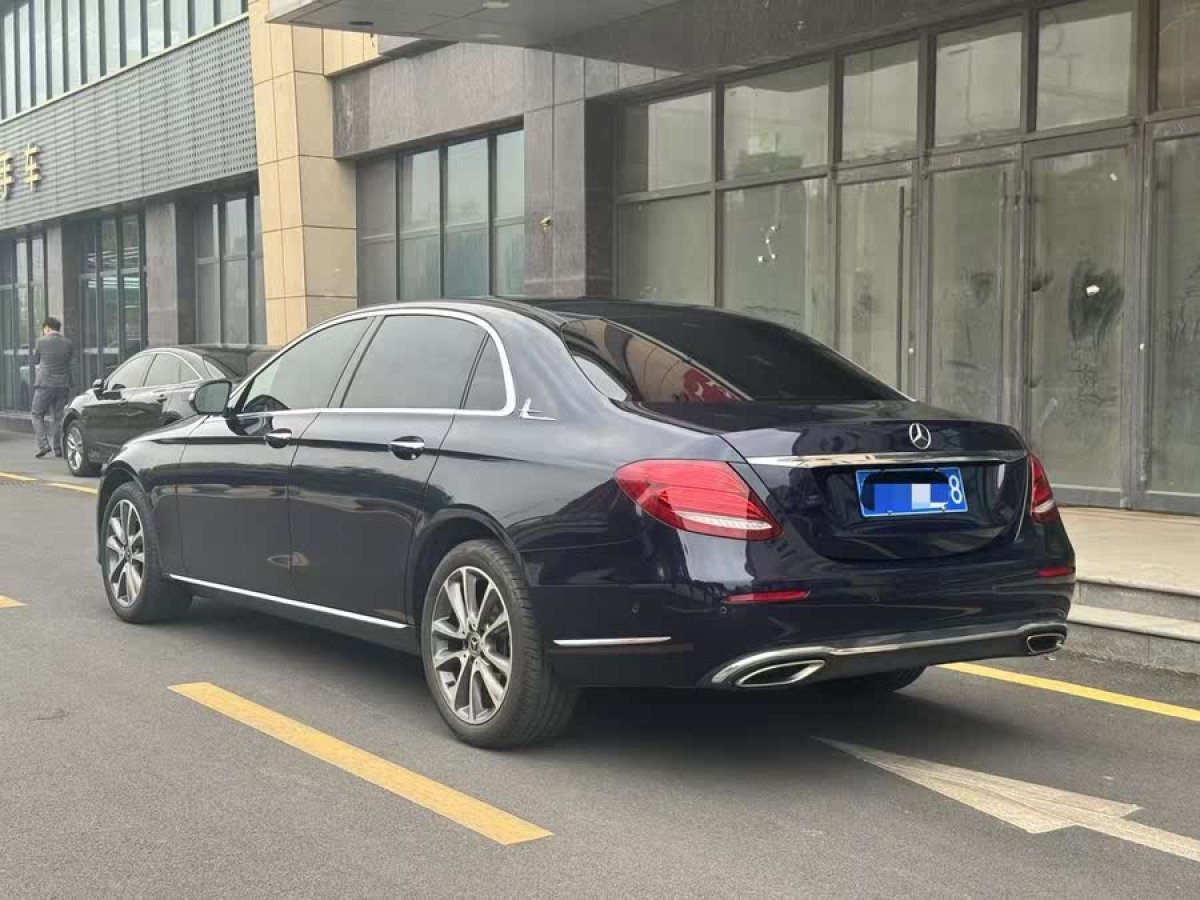 奔馳 奔馳E級  2018款 改款 E 300 L 時尚型圖片