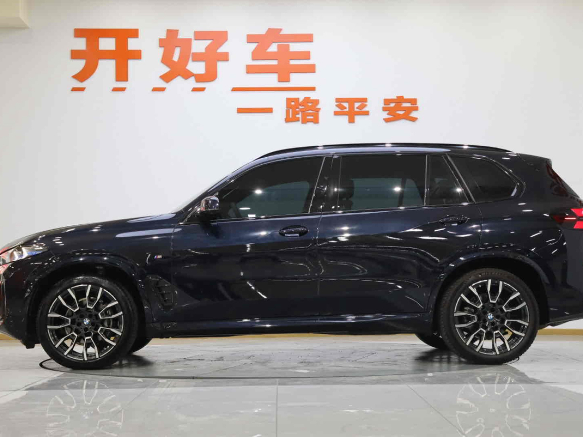 寶馬 寶馬X5  2023款 xDrive 40Li M運動曜夜套裝圖片