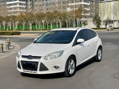 2012年11月 福特 ?？怂?兩廂 1.6L 自動風(fēng)尚型圖片