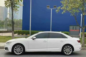 奧迪A4L 奧迪 35 TFSI 進(jìn)取型 國V