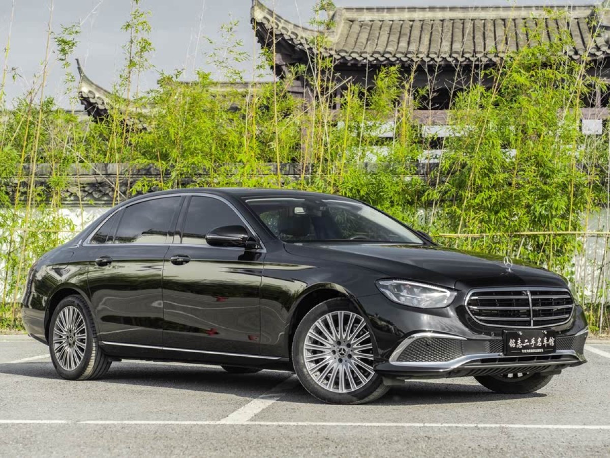 奔馳 奔馳E級  2021款 改款 E 300 L 時尚型圖片