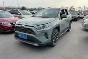 RAV4榮放 豐田 2.0L CVT兩驅(qū)尊貴版