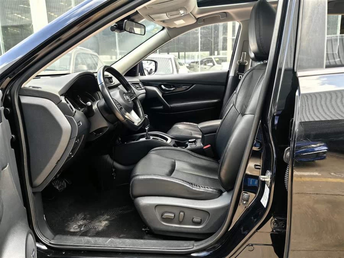 日產(chǎn) 奇駿  2019款 2.0L CVT舒適版 2WD圖片