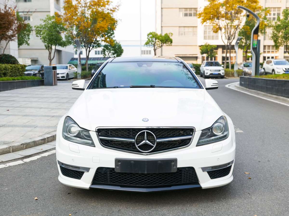 奔馳 奔馳C級AMG  2012款 AMG C 63 高性能版圖片