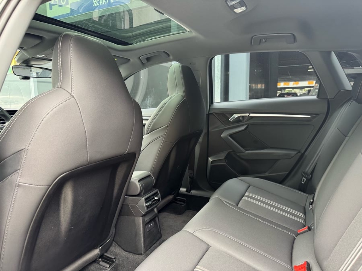 奧迪 奧迪A3  2023款 改款 Sportback 35 TFSI 豪華運(yùn)動(dòng)型圖片