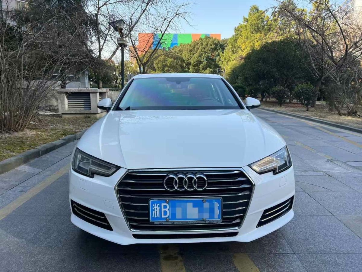 奧迪 奧迪A4L  2017款 A4L 40TFSI 時尚型圖片