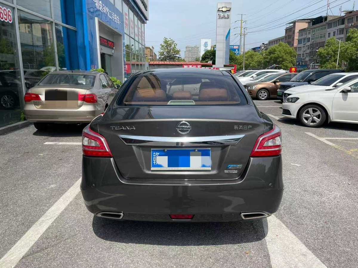 日產(chǎn) 天籟  2014款 公爵 2.5L XV尊雅版圖片