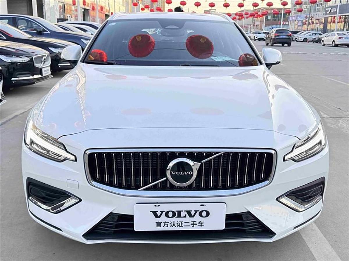 沃爾沃 V60  2024款 B5 智遠(yuǎn)豪華版圖片