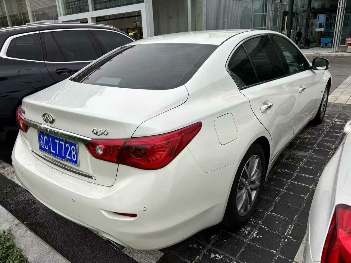 英菲尼迪 Q50L  2016款 2.0T 悅享版圖片