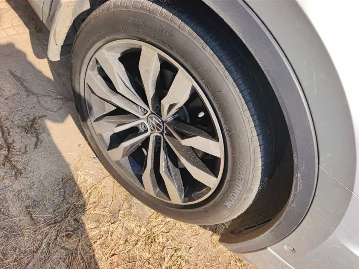 大眾 途觀L  2023款 改款 330TSI 自動(dòng)兩驅(qū)R-Line越享版圖片