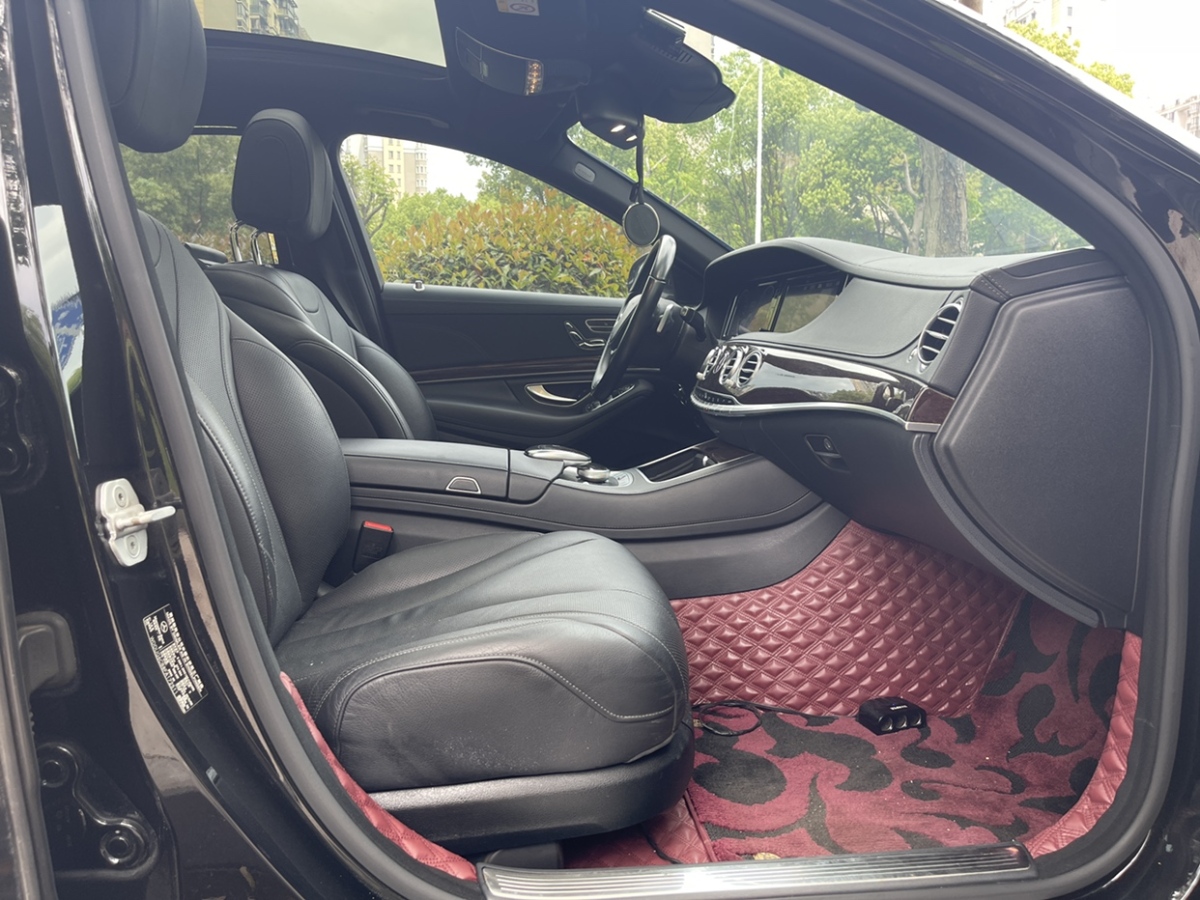 2015年10月奔驰 奔驰S级  2014款 S 320 L 商务型