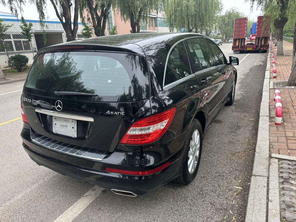 奔馳 奔馳R級  2015款 R 320 4MATIC 豪華型圖片