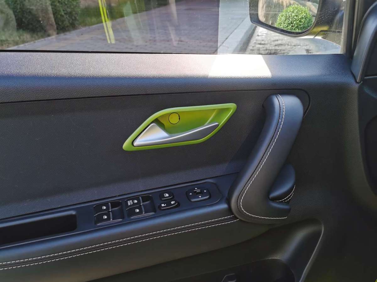 思皓 思皓E10X  2021款 200km 經(jīng)典型圖片