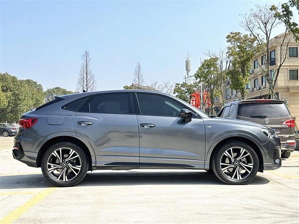 奧迪 奧迪Q3  2022款 40 TFSI 時尚動感型圖片