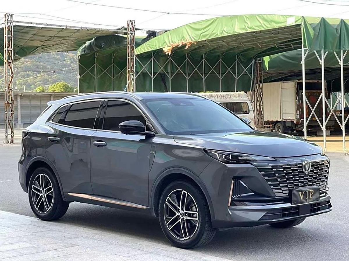 長(zhǎng)安 CS55 PLUS  2022款 藍(lán)鯨版 1.5T DCT尊貴型圖片