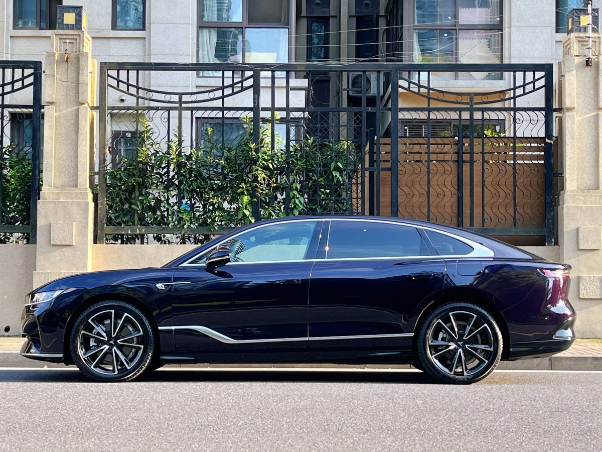 嵐圖 嵐圖追光  2024款 PHEV 四驅(qū)超長(zhǎng)續(xù)航旗艦版圖片