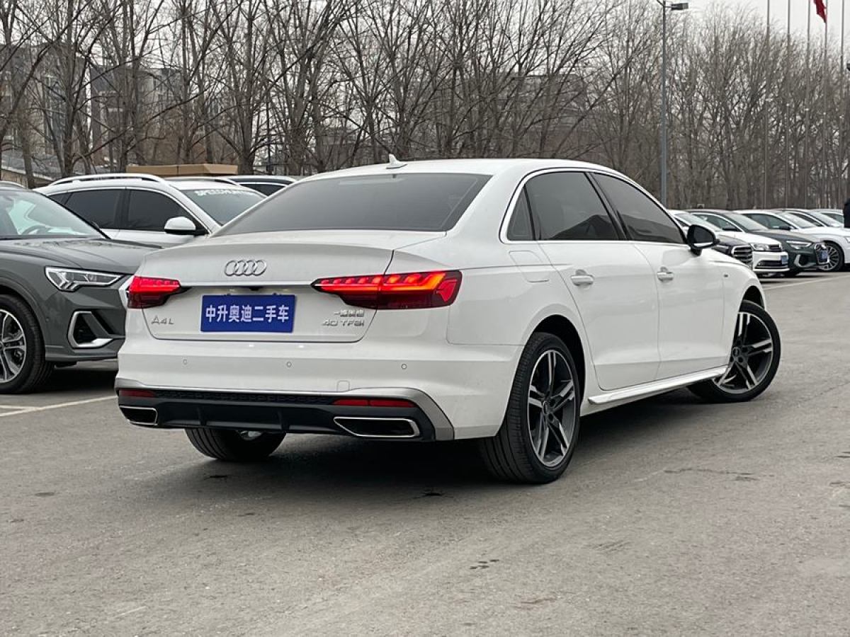 奧迪 奧迪A4L  2022款 40 TFSI 時(shí)尚動(dòng)感型圖片