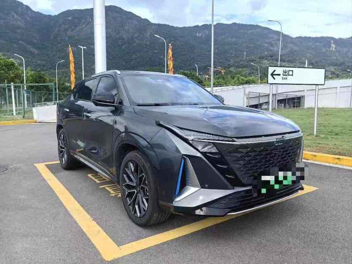 長安歐尚 長安歐尚Z6新能源  2023款 智電iDD 150KM旗艦PLUS智慧泊車版圖片