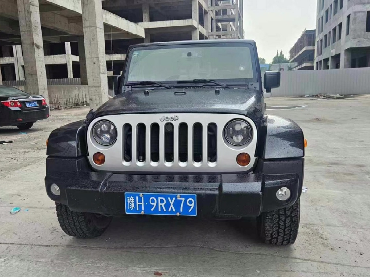 Jeep 牧馬人  2010款 3.8L Sahara 四門版圖片