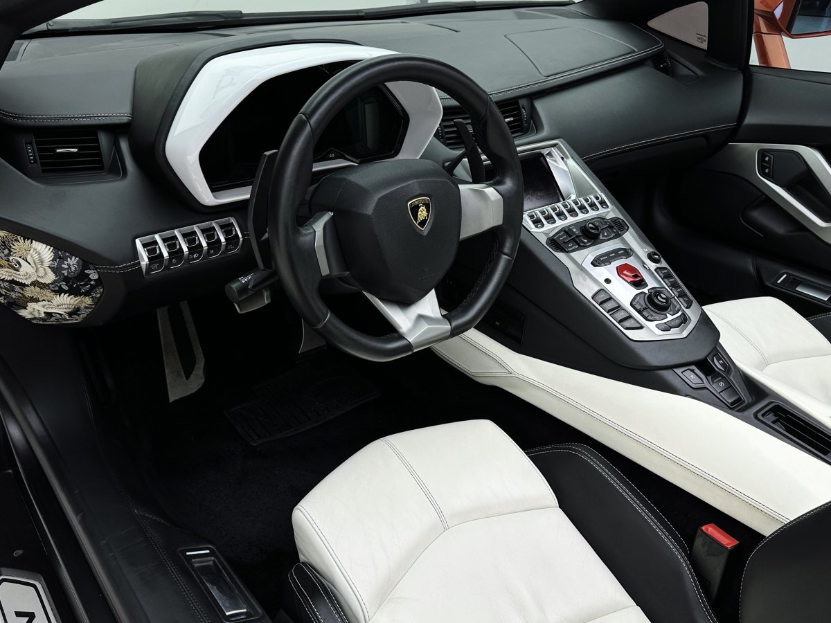 蘭博基尼 Aventador  2013款 LP 700-4 Roadster圖片