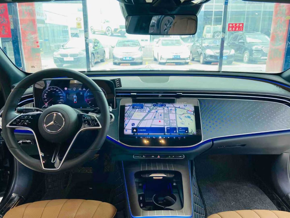 奔馳 奔馳E級  2024款 E 300 L 時尚運動型圖片