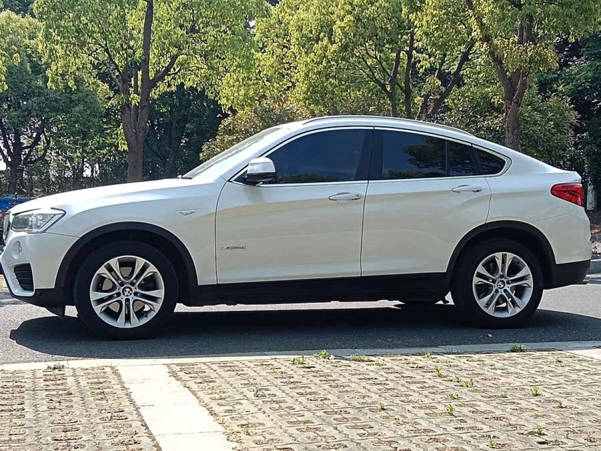 寶馬 寶馬X4  2014款 xDrive20i X設(shè)計(jì)套裝圖片