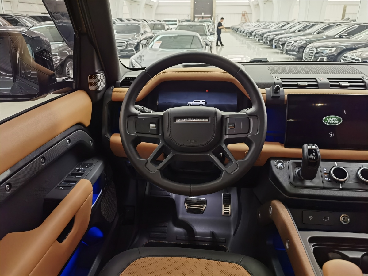 路虎 衛(wèi)士  2023款 130 3.0T P400 X圖片