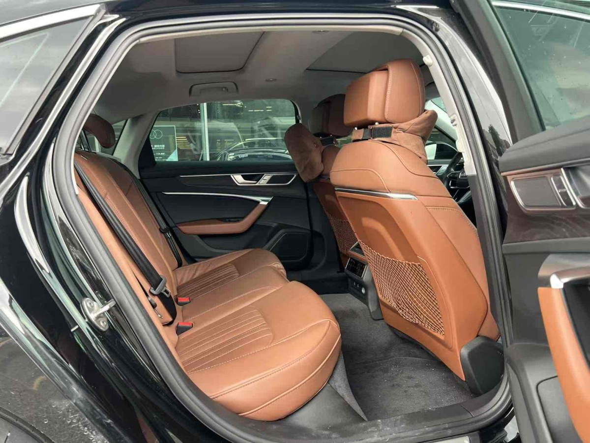 奧迪 奧迪A6L  2023款 改款 45 TFSI quattro 臻選致雅型圖片