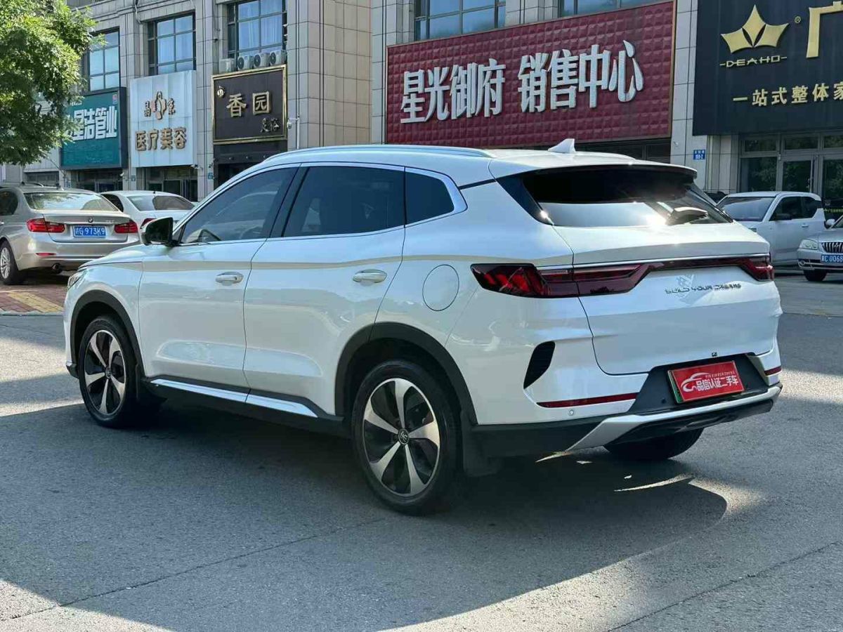 比亞迪 宋MAX新能源  2022款 DM-i 105KM 尊榮型圖片