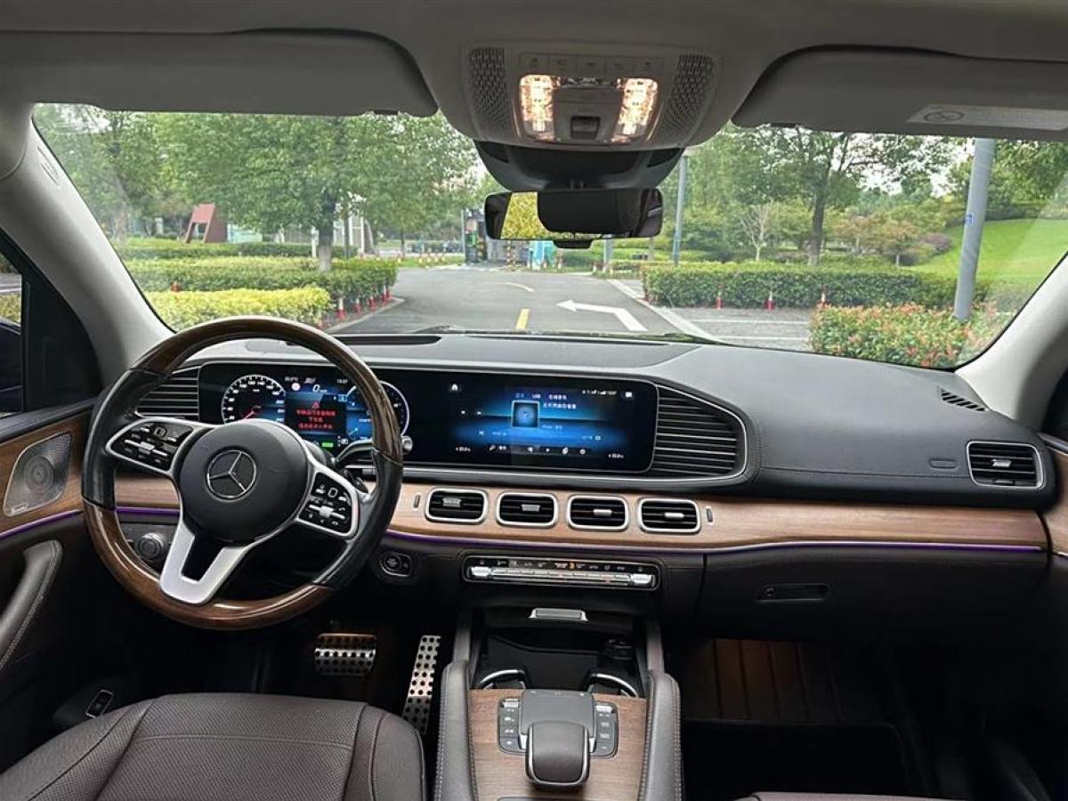 奔馳 奔馳GLS  2022款 改款 GLS 450 4MATIC 豪華型圖片