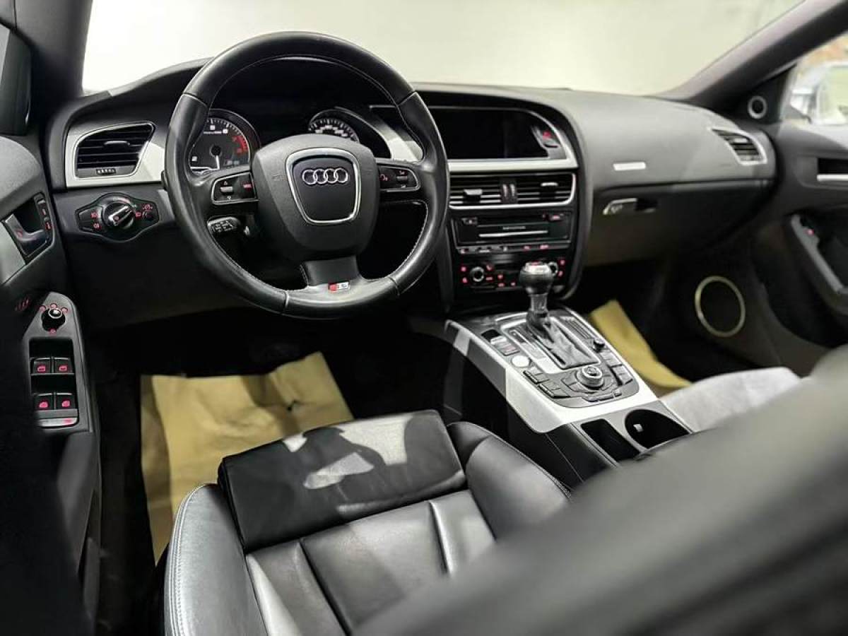 奧迪 奧迪S5  2010款 S5 3.0T Sportback圖片