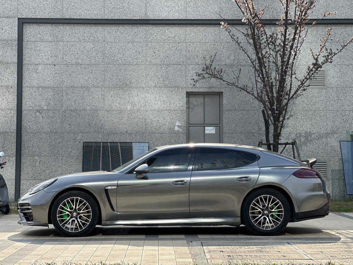 2012年3月保時(shí)捷 Panamera  2010款 Panamera 4 3.6L