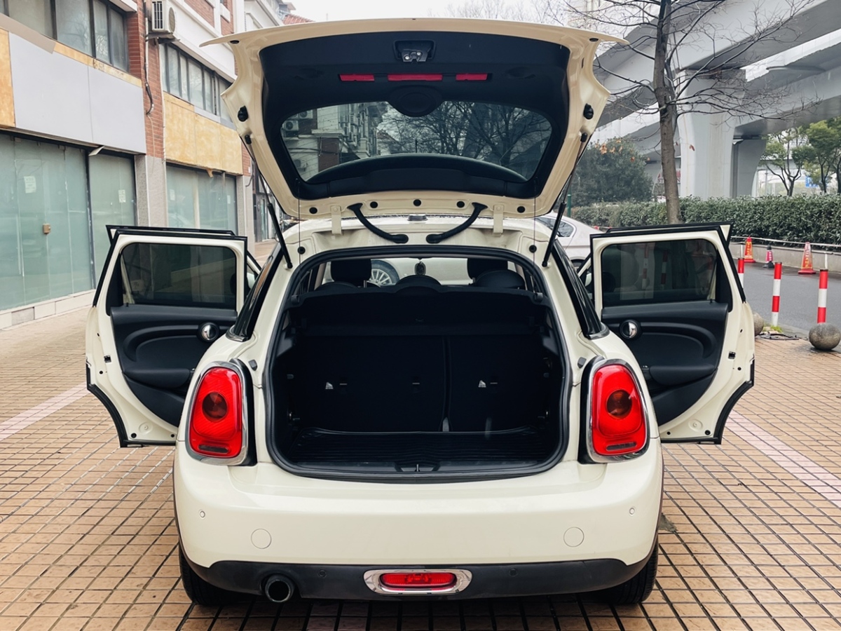 MINI MINI  2015款 1.2T ONE 五門版圖片